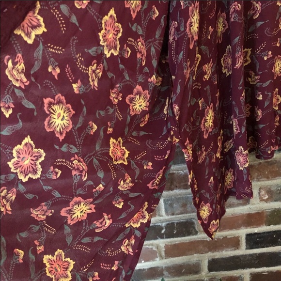 Sun & Shadow - NWOT Floral Maroon Kimono - Picture 5 of 8